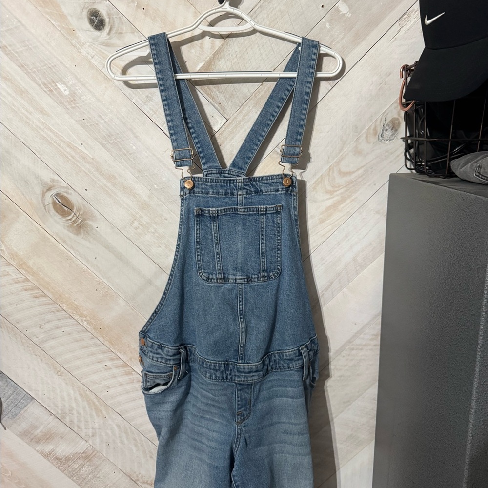 Denim Overalls with Front Pocket Maternity sz 6